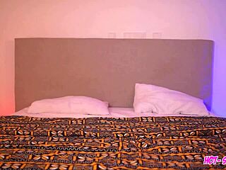 mon mec et sa bite enorme des ma chatte