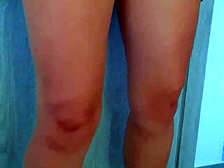 Desi College Girl Sensual Skirt Masturbation Leads to Orgasm!