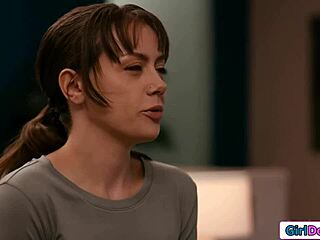 hey i facesat my petite busty friend and came hard in her mouth after wild licking