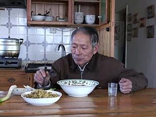 pretty asian chinese babe hints at softcore play with hairy pussy