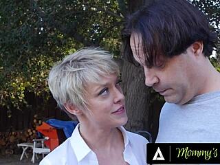 Stranger Lets Milf Dee Williams Wildly Ride His Big Cock in Exchange for Ride Home