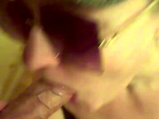 hey wanna try some deep homemade oral action that feels so sweet in my throat?