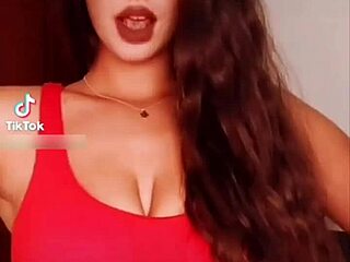 Morena with big natural tits is so sensual you'll cum from the pleasure 😍