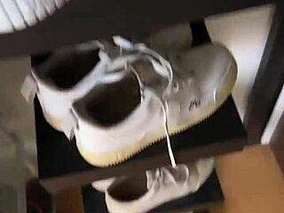 Good morning, ready to explore my socks and feet fetish as a teen?