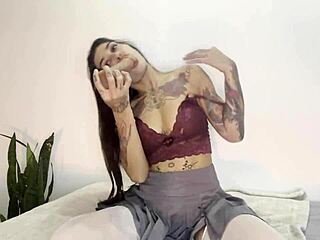 Hey, can you handle this free sloppy deepthroat with tears all the way inside?