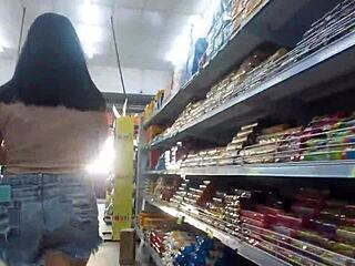 Helped this Brazilian girl with shopping and in return pounded her tight ass outdoors 😈