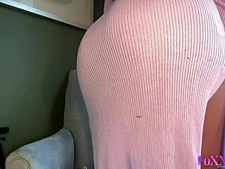 I uh stick my dildo deep in my big ass and pussy, making me orgasm solo with dirty talk