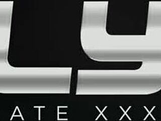 Nikki Delano teases Ralph Long with handjob and blowjob in gloryhole scene