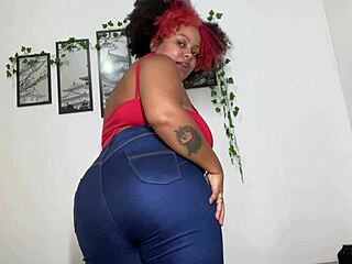 I love this bbw farting beauty in blue jeans with her big ass.