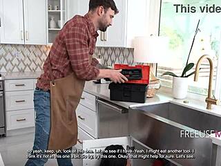 Milf Enjoys Outdoor Public Pussy Fucking In Indian Fantasy Scenario With Tools