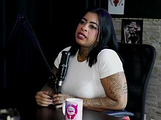 Explained the difference between escort and content creator, faced challenges exposing on internet, tricked ex, and explored fetishes - Marcelly Mello Sheer Red 😏