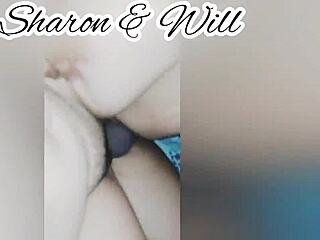 Ven aca, puta vecina, te voy a follar duro mientras tu marido viaja, dice el tipo a la sexy latina en lencería.