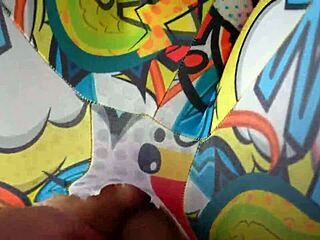 caught curvy amateur masturbating and bent over her in tight leggings on juicy ass