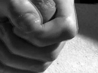 xvid one: watch this solo amateur guy stroke his cock to cumshot in homemade masturbation fun 😏🍆💦