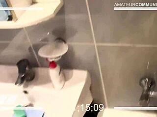 i'm feelin so akward ugly face foamy fingering in bathtub all alone