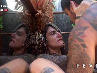 hey dread hot and valentin, we're fucking so hot in the hot tub till you cum in my mouth!