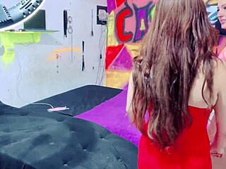 novinha heads to tattoo studio at 18 for first tattoo on pussy while getting licked and giving handjob