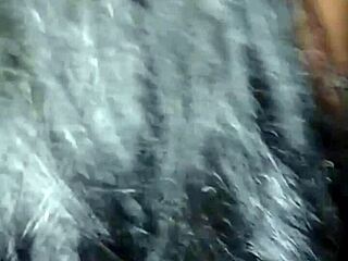 Bruna Silva hotwife gives raw sex and receives cum in her pussy inside the car while cuckold films