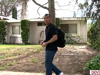 Big Tits Blonde Cougar Picks Up Petite College Guy For Hardcore 69 And Pussy Licking