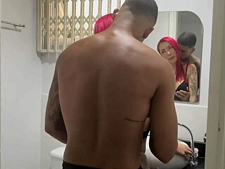 Safado Gives Piroca While Cuckold Joins For Delicious Standing Dp