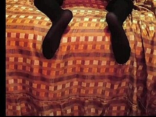 Why does this hot flaquita move so richly on top?