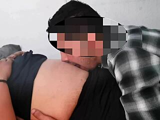 milf girl belly button licking?