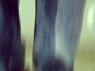 DELICIOUS WET PUSSY LEADS TO AN INTENSE AND DELICIOUS ORGASM FOR LOVER