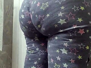 Whoa, check out this pawg with her huge ass clenching... wanna see more?