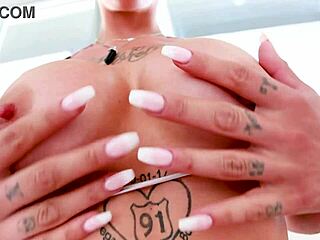 Austin Lynn, take this huge cock all the way down your throat for facial!