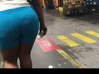 Ebony Woman with Thick Booty Strolling in Spandex Captured Candidly