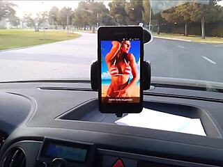 Interactive bouncing boobs live wallpaper for your mobile device with bikini beach vibes