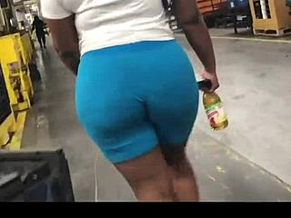 Ebony Woman with Thick Booty Strolling in Spandex Captured Candidly