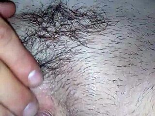 Cameltoe massage on milf wife, feels so good 😏💆‍♀️