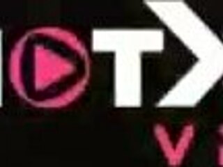 oh my god! big boobs indian milf in saree gets rough fucked with hindi audio!