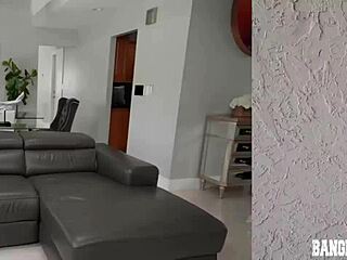 Hot Teen 18+ Dreams Of Big Black Cock