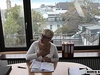 i'm that slutty blonde secretary who loves fucking around in the office boris schwarz