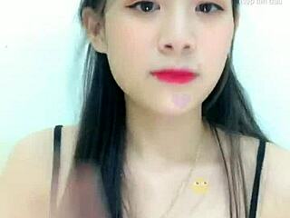 i feel so excited watching em hotgirl việt livestream on uplive