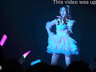 korean tiktoker girls moan loud fucking toys in wild 3some mukbang stream?