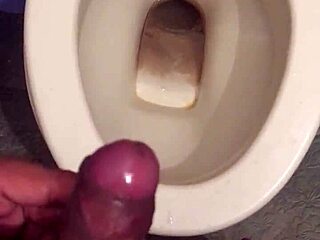 suggestive peeing flows nice and teasing