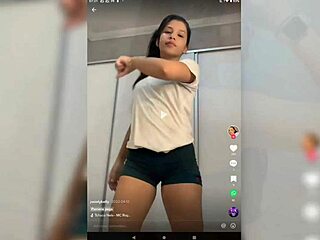 gostosa outdoor prostitute ready for wild street fuck action