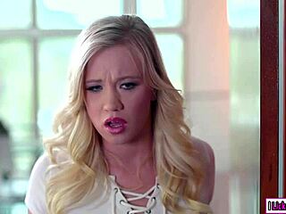 christie licks milf pussy scissoring hot 🔥👅💦