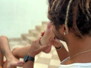 boyfriend fucked my cute feet til he came 😍👣💦