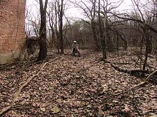 dirtbike ride turns into wild outdoor blowjob cumshot 😏🍆💦