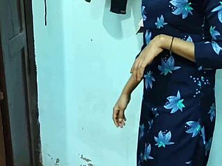 i couldn't resist fucking desi bhabhi alone at home