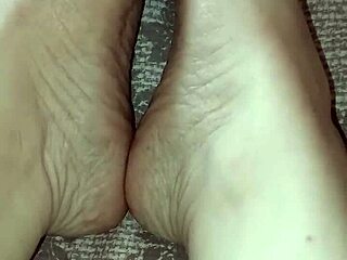 gretala teases perizoma on sexy ebony barefoot feet