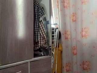 woman on all fours spreads pussy wide masturbating hard