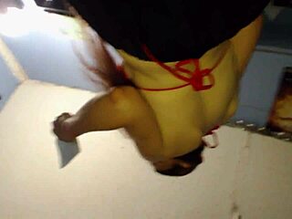 Hey check out this hot upskirt babe in a short skirt