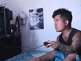 horny brunette milf licks and fucks enano hard