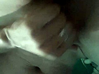 My hot cousin masturbates and sends me steamy videos