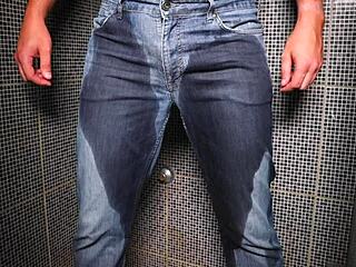 Guy Soaks Jeans in Pee Before Outdoor Cumshot